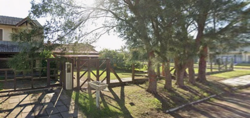 Casa com área externa em Imbé/RS em Imbé - Rio Grande do Sul