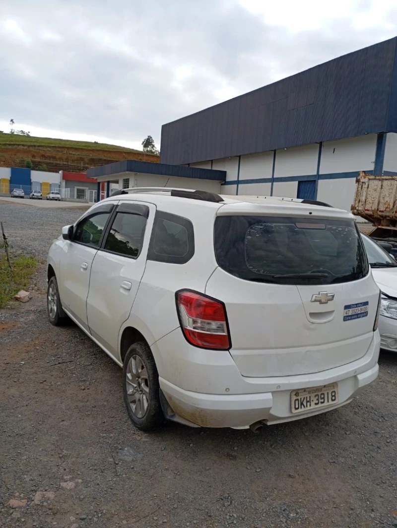 Chevrolet Spin LTZ 2014 1.8 Automático em Lontras - Santa Catarina