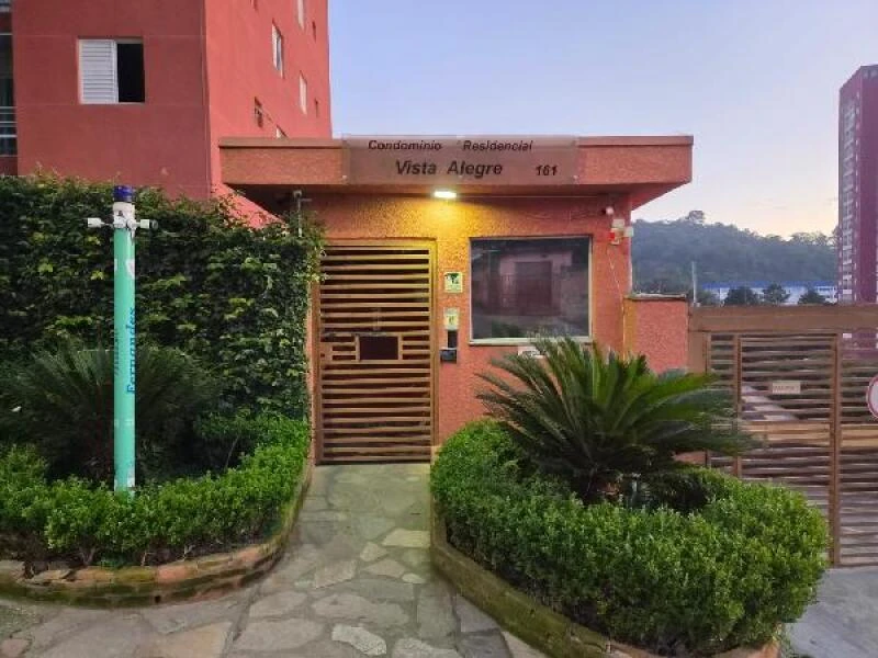 Apartamento com 2 Quartos em Embu das Artes/SP em Embu Das Artes - São Paulo