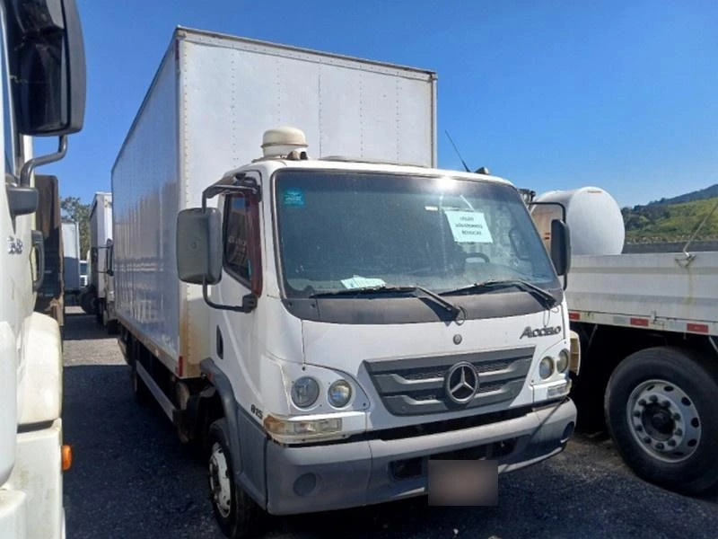 Mercedes-Benz Accelo 815 2018 Manual em Suzano - São Paulo
