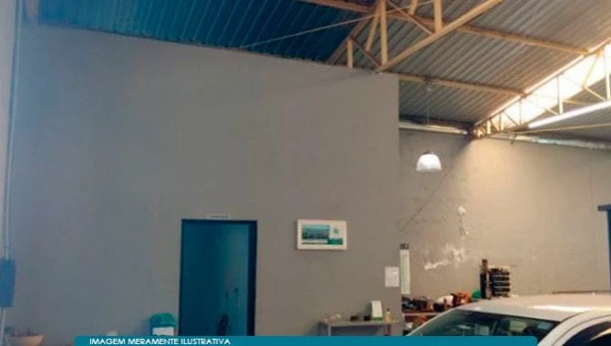 Galpo com 300 m2 em Chapecó/SC em Chapecó - Santa Catarina