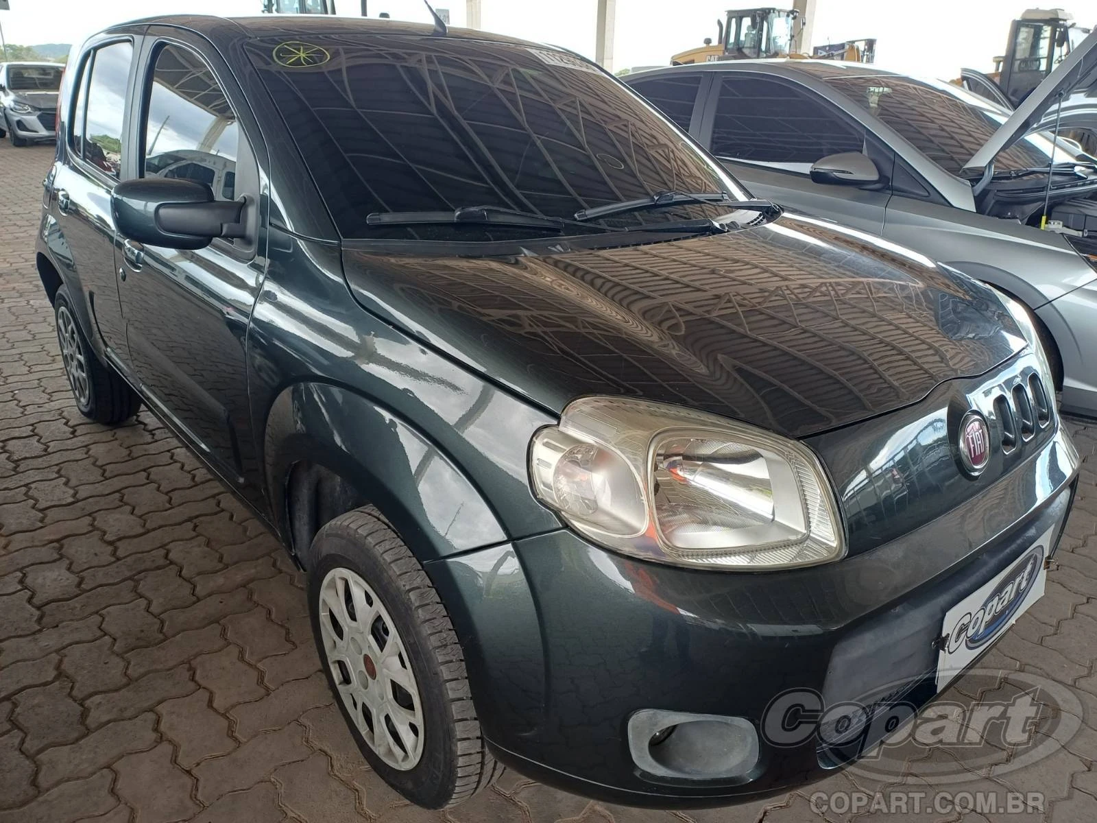 Fiat Uno Vivace 1.0 Evo 2014 em Eusébio - Ceará