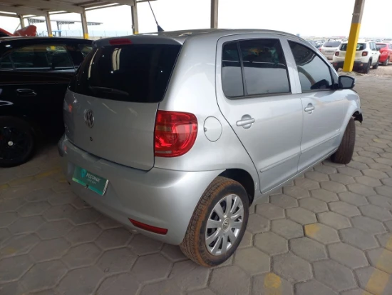 Volkswagen Fox 1.0 GII 2010 Manual em Tijucas - Santa Catarina