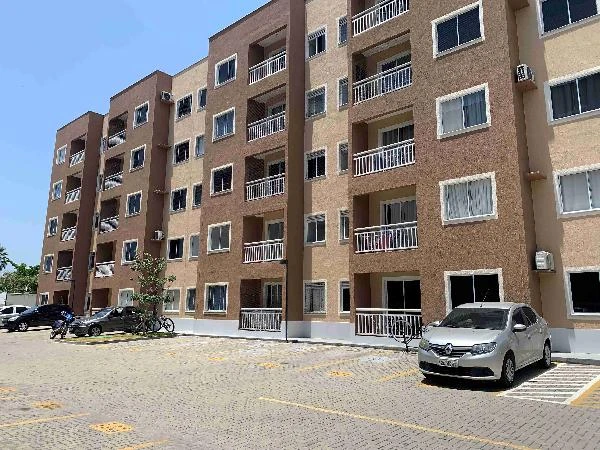 Apartamento com área privativa e garagem no Gran Village Messejana II em Fortaleza