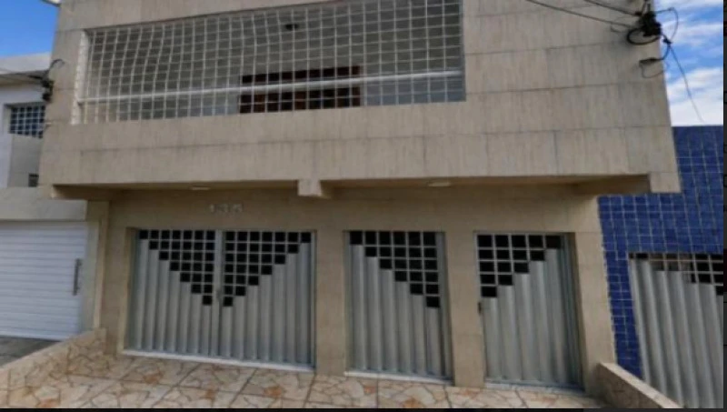 Prédio Residencial com 2 unidades independentes em Arcoverde/PE em Arcoverde - Pernambuco