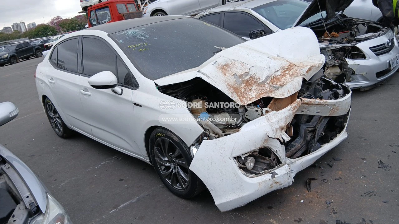Citroën C4L C4L A THP FFTD 2015 Automático em Guarulhos - São Paulo