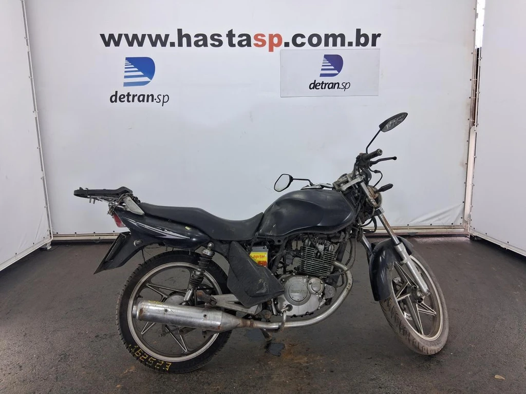 Suzuki EN125 2008 125cc Preta em Campinas - São Paulo