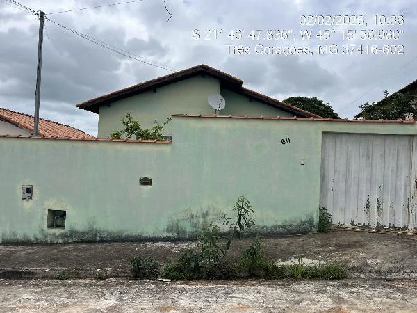 Casa com 2 Quartos em Tres Coracoes/MG em Tres Coracoes - Minas Gerais