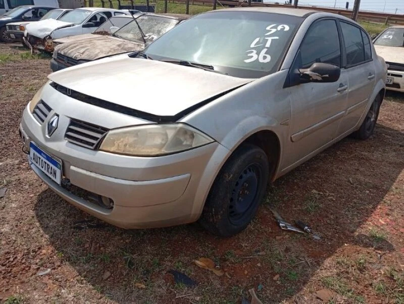 Renault Megane 2008 1.6 Sucata em Dourados - Mato Grosso do Sul
