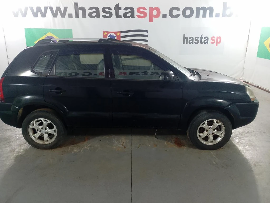 Hyundai Tucson GLS 2.0 2009/2010 Preto em Casa Branca - São Paulo