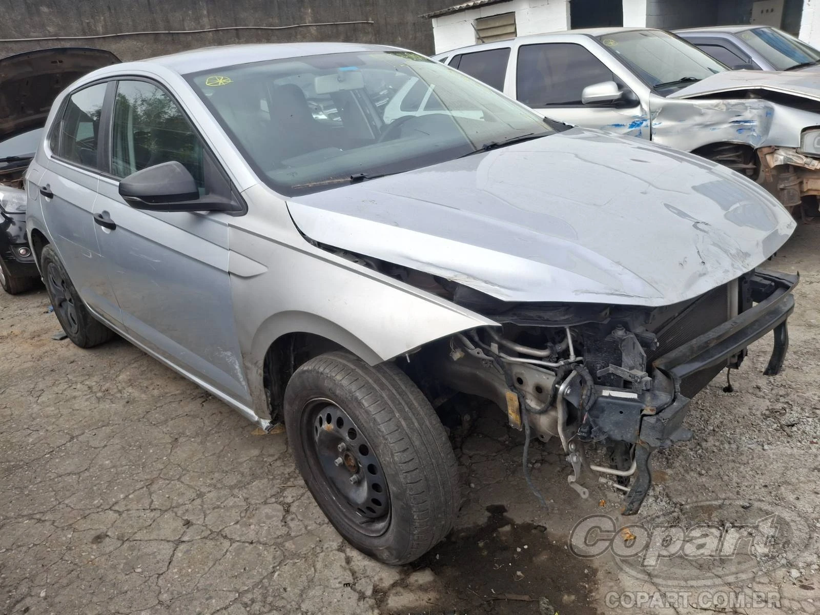 Volkswagen Polo Track 1.0 12V MPI 2024 em Osasco - São Paulo