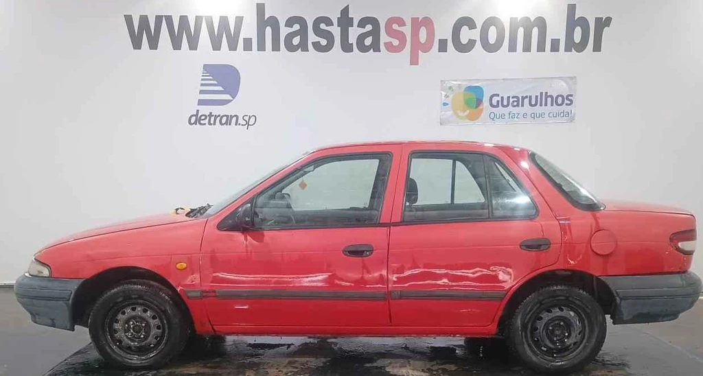 Kia Sephia Sephia 1995 em Casa Branca - São Paulo