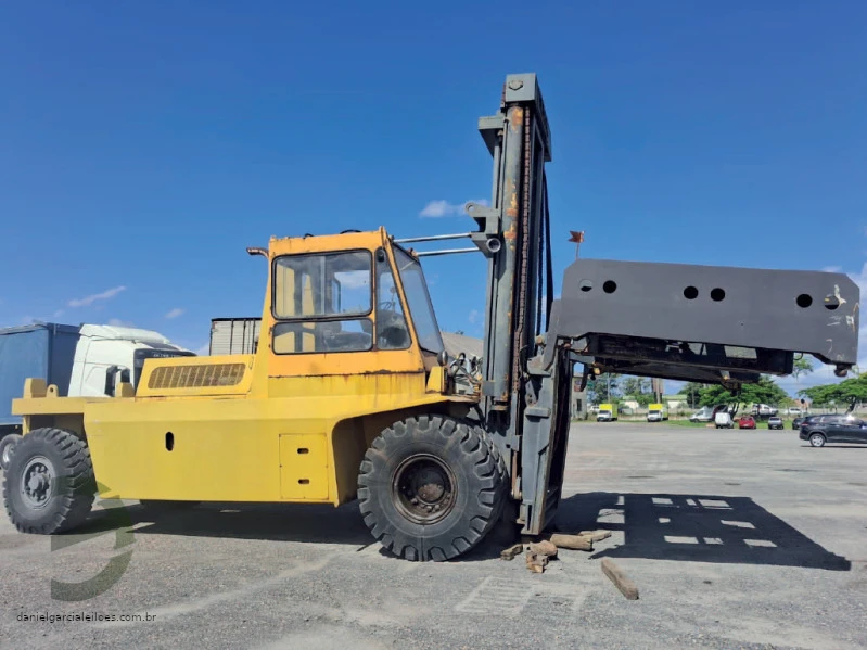 Empilhadeira 42 Ton Diesel Ano 2000 em Sapucaia Do Sul - Rio Grande do Sul