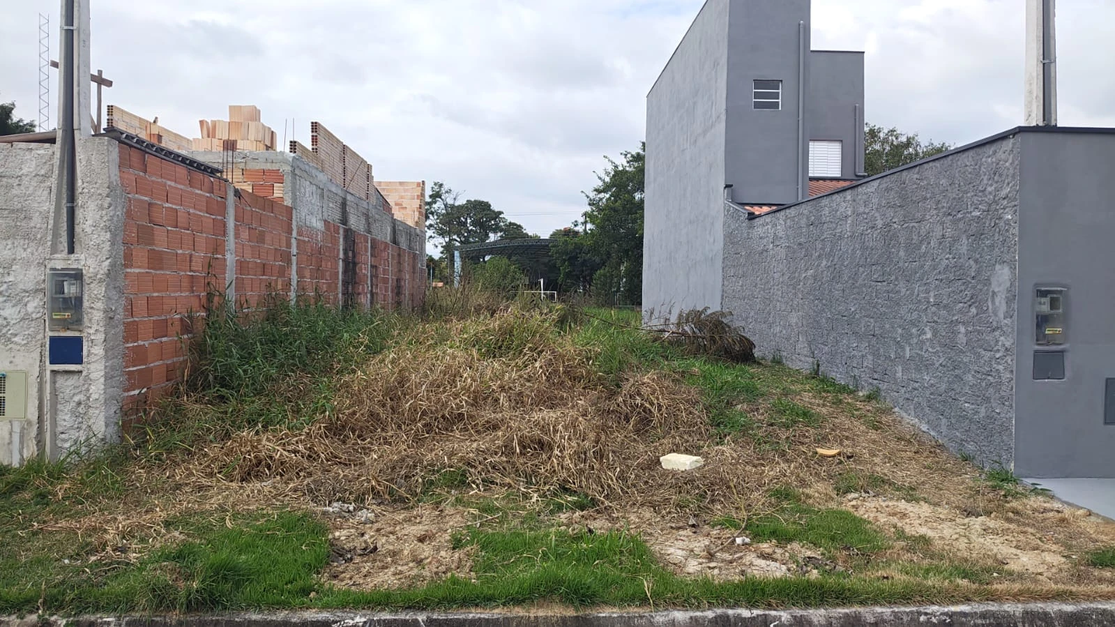 Terreno no Lote 06 da Quadra C em Lorena/SP