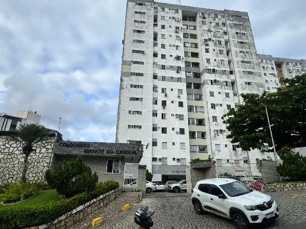 Apartamento com 2 Quartos em Salvador/BA em Salvador - Bahia