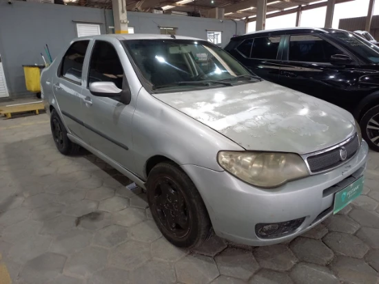 Fiat Siena HLX 2004/2005 Gas/Alc Manual em Tijucas - Santa Catarina