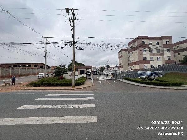 Apartamento com 2 Quartos e 1 Vaga em Araucária/PR em Araucaria - Paraná
