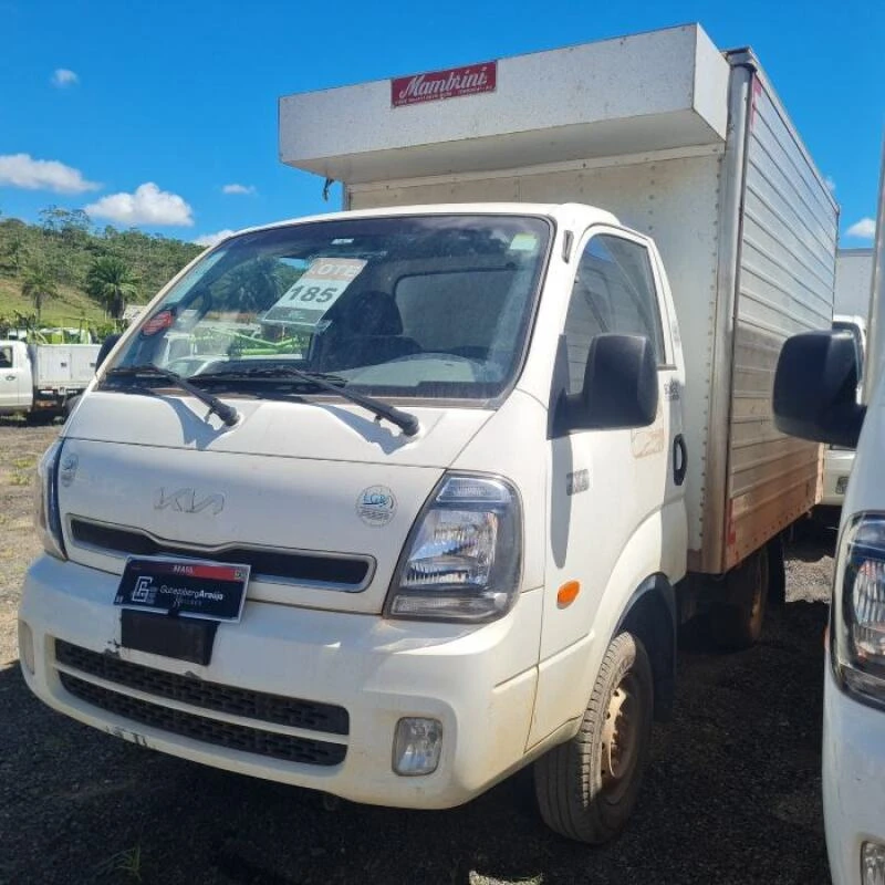 Kia UK2500 HD SC 4WD 2024/2025 em Candeias - Bahia