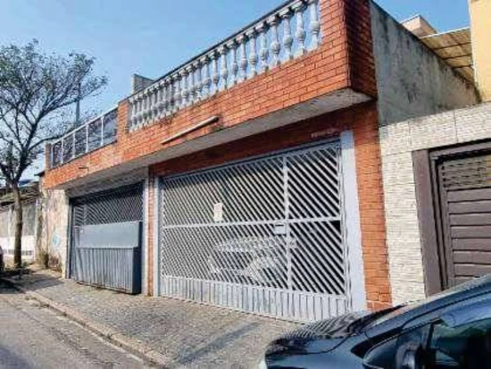 Casa com 125 m² de terreno e 139,8 m² de área construída em Capelinha, SP em São Paulo