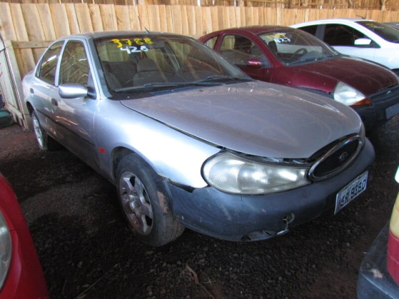 Ford Mondeo CLX 1997 Gasolina em Farroupilha - Rio Grande do Sul