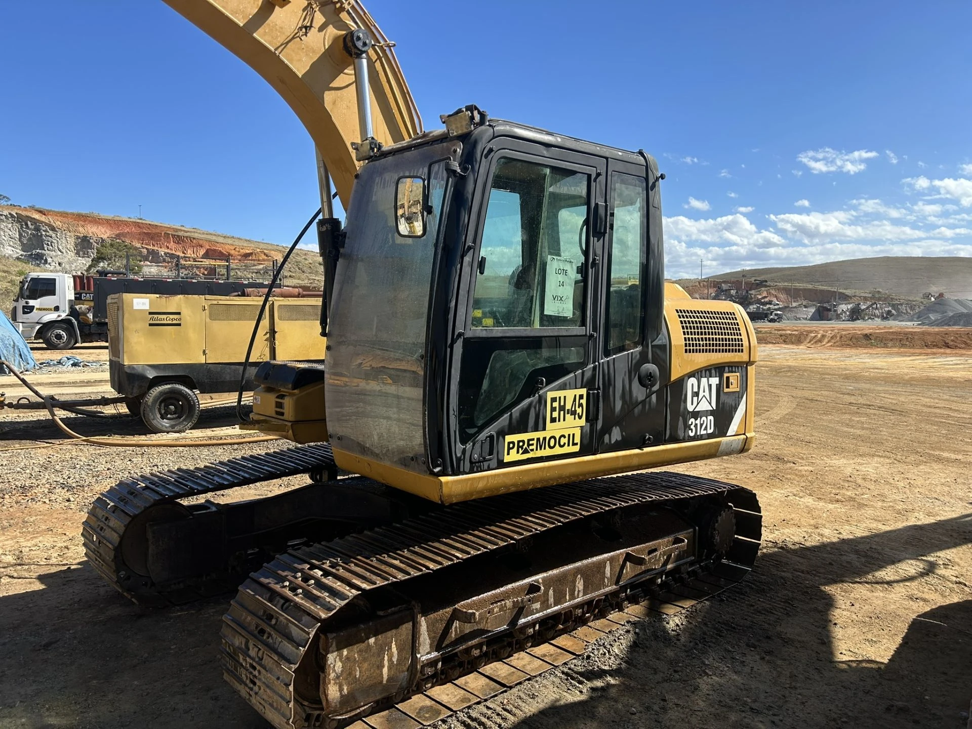 Caterpillar 312C 312C 2012 em Itapemirim - Espírito Santo