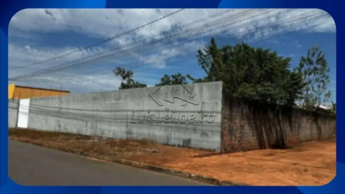 Terreno no Lote 21, Quadra 03 em Araguaína/TO em Araguaína - Tocantins