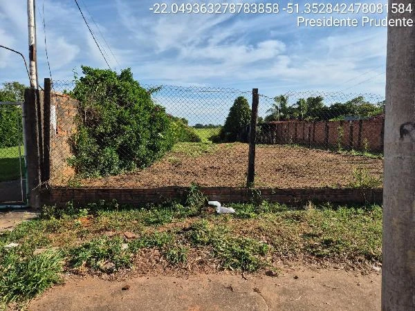 Terreno com 550m² em Presidente Prudente/SP em Presidente Prudente - São Paulo