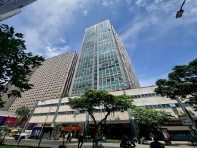 Sala Comercial com 35 m² no 28º andar no Centro, Rio de Janeiro/RJ em Rio De Janeiro - Rio de Janeiro