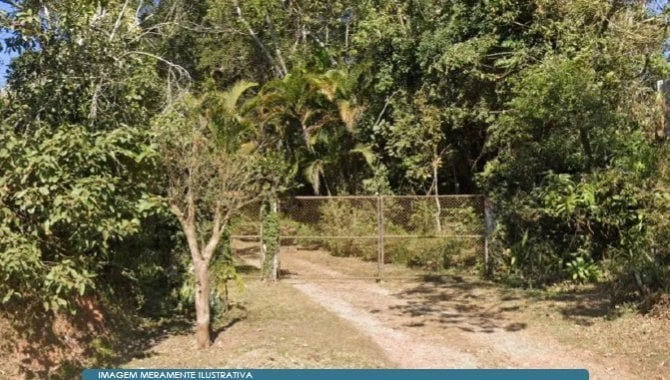 Terreno no Cond. Cocuera em Mogi das Cruzes/SP em Mogi Das Cruzes - São Paulo