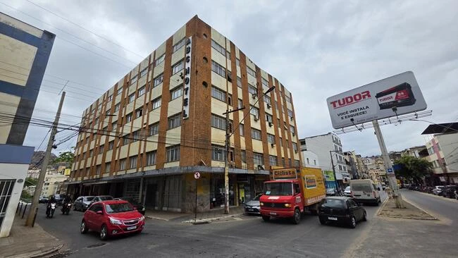 Prédio Comercial ABC Hotel em Caratinga/MG em Caratinga - Minas Gerais