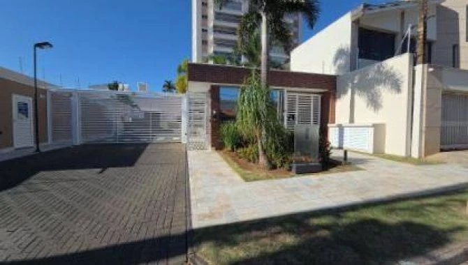 Apartamento com 4 vagas em Franca/SP em Franca - São Paulo