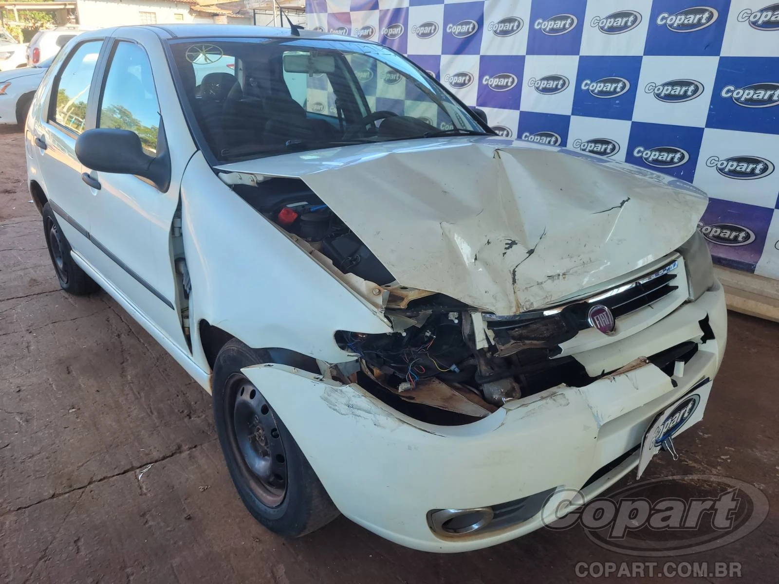 Fiat Palio Fire 2014 1.0 em Campo Grande - Mato Grosso do Sul