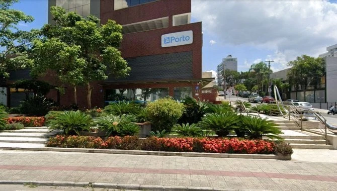 Loja com 209m² em Edifício Céu Empresarial, Estreito, Florianópolis/SC em Florianópolis - Santa Catarina