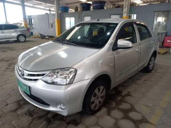 Toyota Etios SD X 2015 1.5 em Tijucas - Santa Catarina