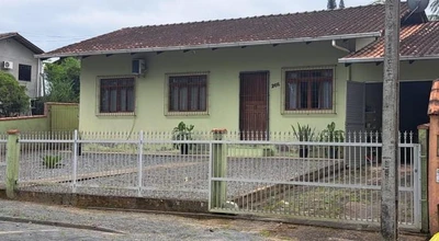 Casa com 50% do imóvel em Indaial/SC em Indaial - Santa Catarina