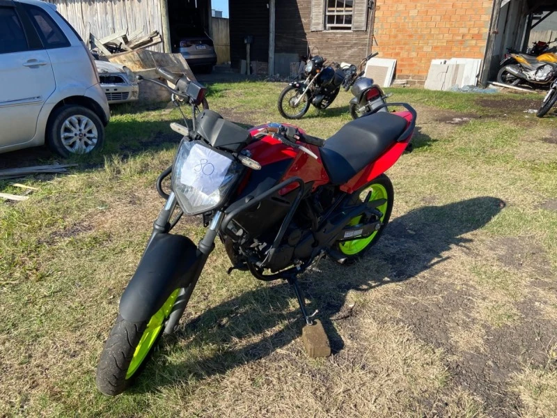 Yamaha Fazer YS250 2010/2011 em Capão Da Canoa - Rio Grande do Sul