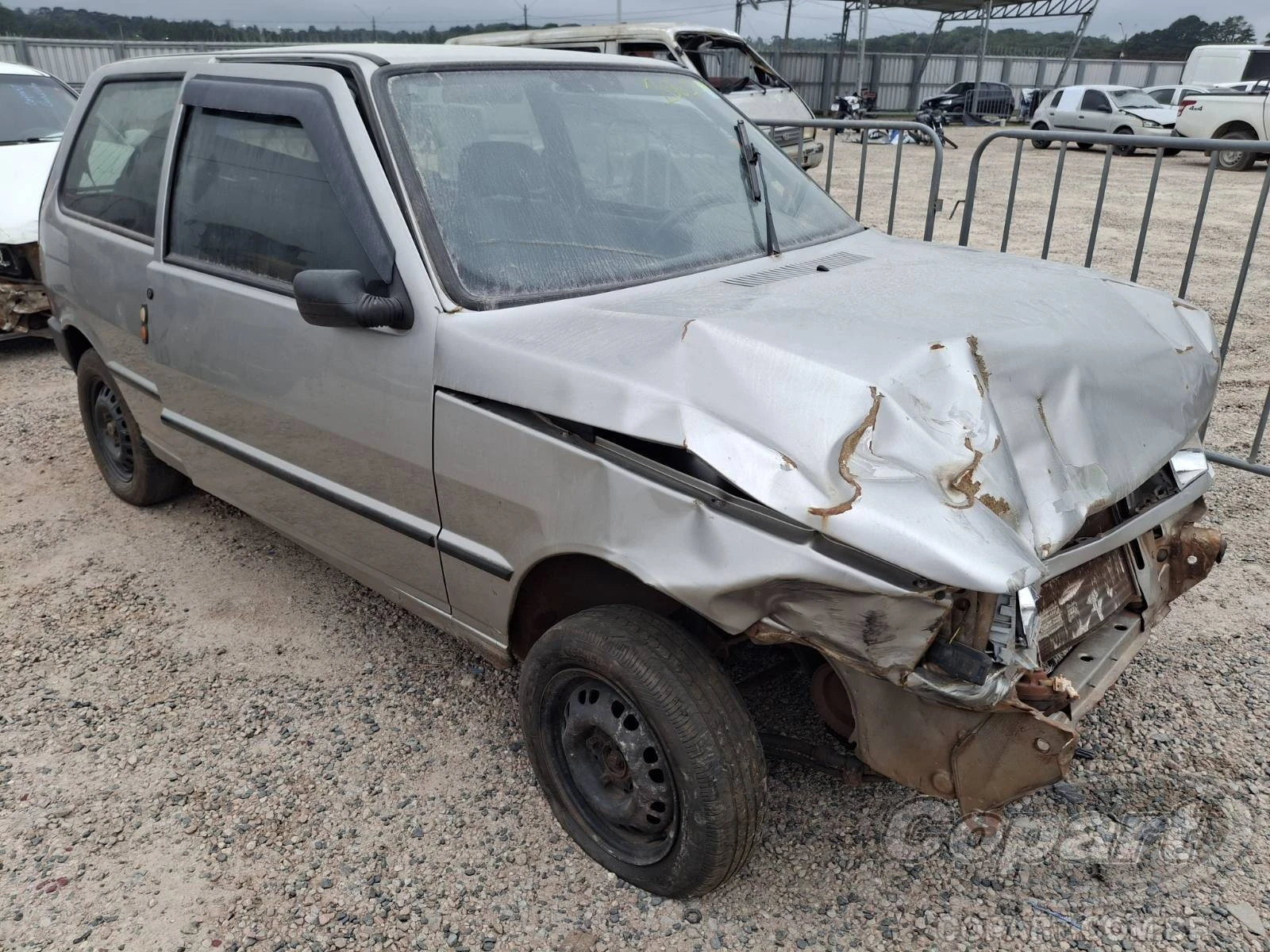 Fiat Uno Uno Mille 1.0 2001 em São José Dos Pinhais - Paraná