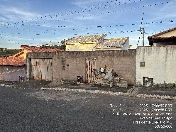 Casa com 2 Quartos em Presidente Olegário/MG em Presidente Olegario - Minas Gerais