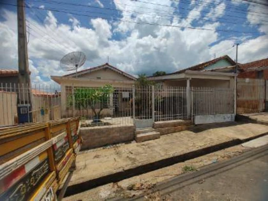 Casa em Angatuba/SP em Angatuba - São Paulo