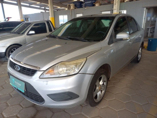 Ford Focus 2L FC FLEX 2013 Automático em Tijucas - Santa Catarina