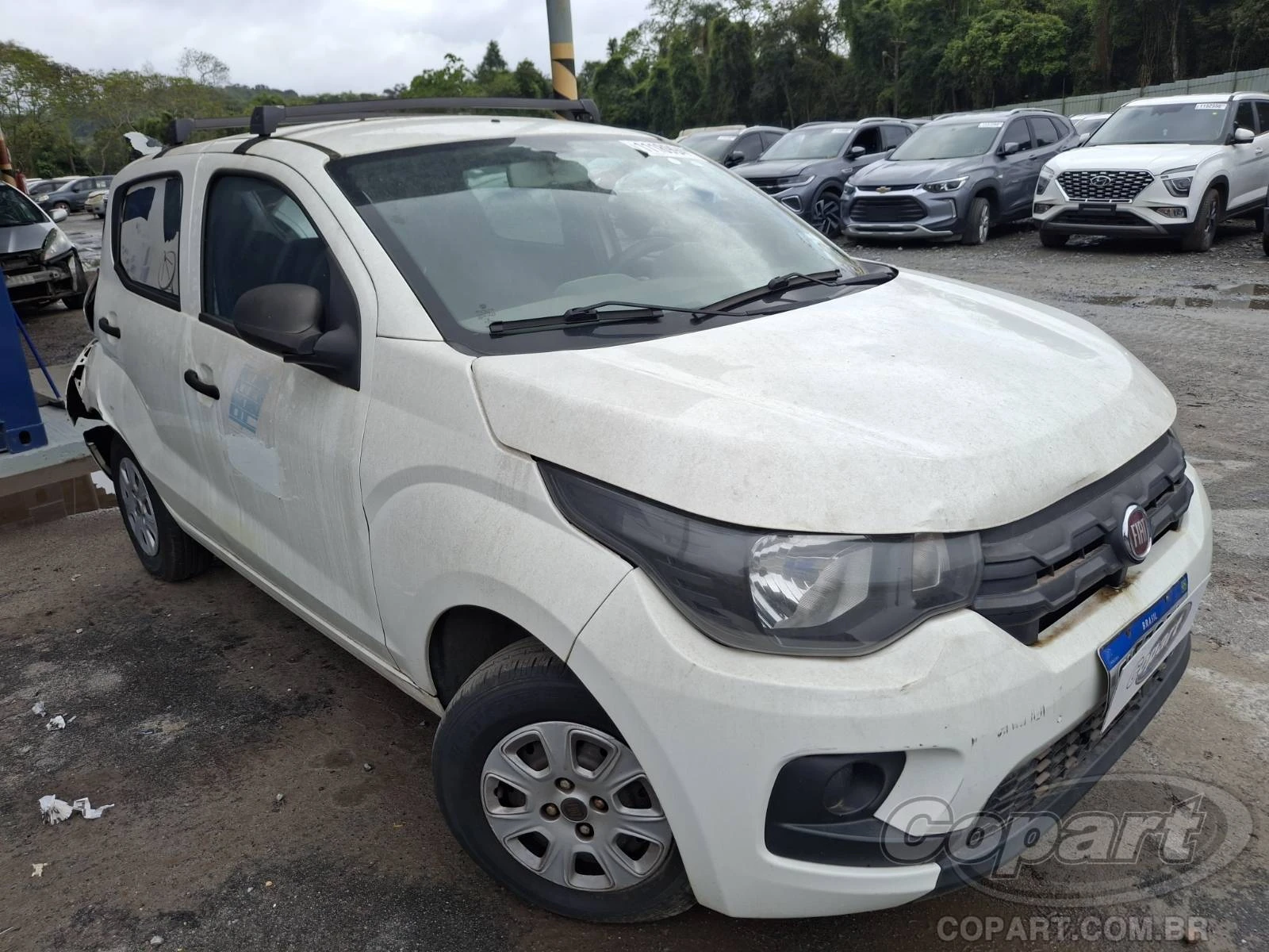 Fiat Mobi 1.0 Fire 2017 em Embu Das Artes - São Paulo