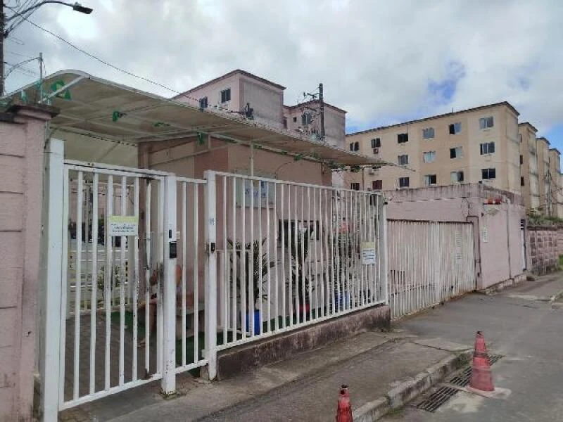 Apartamento com 2 Quartos em Camacari/BA em Camaçari - Bahia