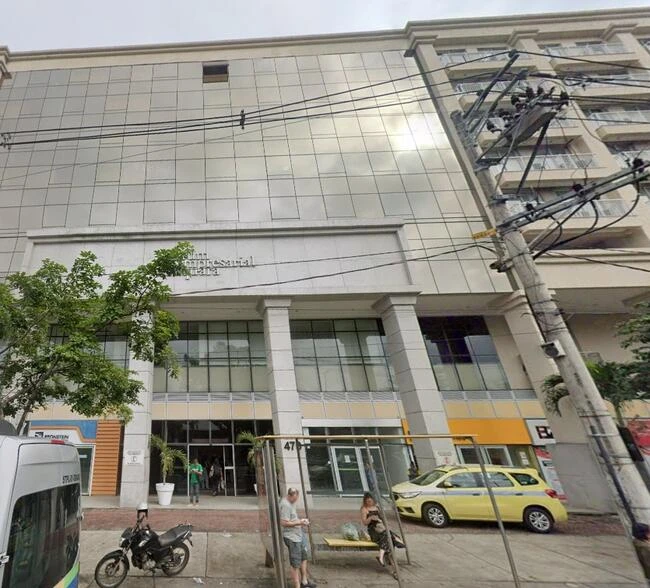 Sala Comercial com Sala 327 em Estrada dos Bandeirantes, Jacarepaguá em Rio de Janeiro/RJ em Rio De Janeiro - Rio de Janeiro