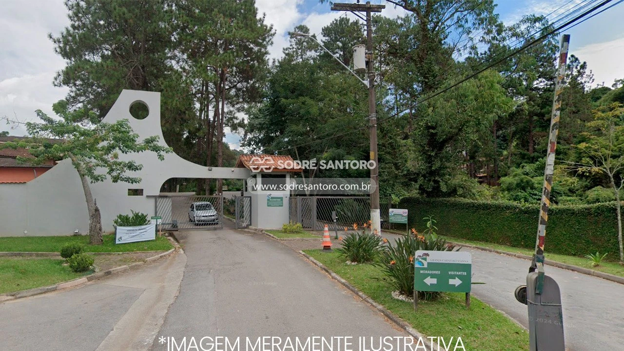 Casa com 2 Lotes em Cotia/SP em Cotia - São Paulo