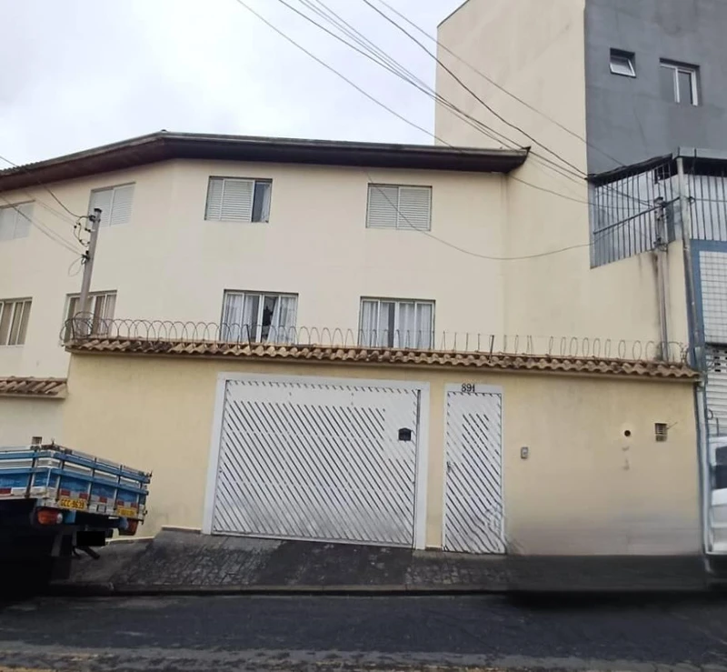 Casa com 3 Quartos em Taboão Da Serra/SP em Taboão Da Serra - São Paulo