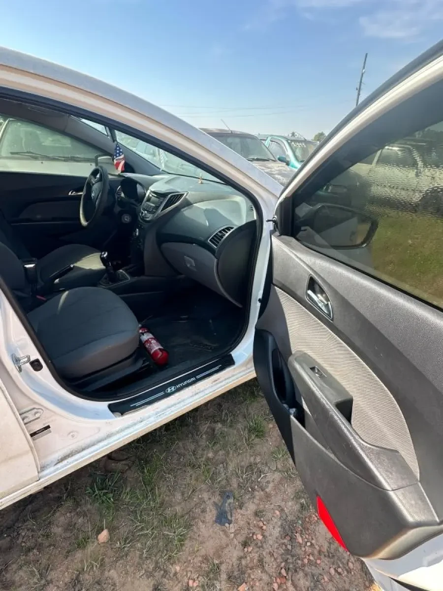 Hyundai HB20S 1.6 Comfort 2014/2015