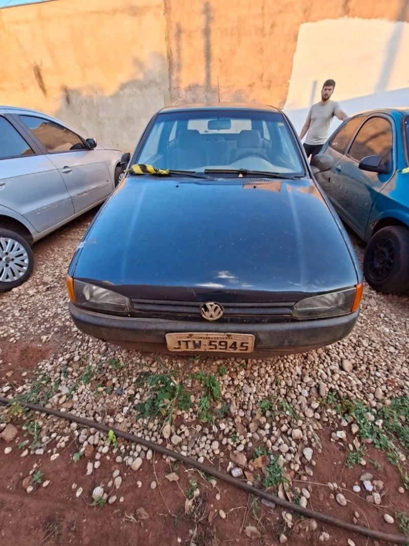 Volkswagen Gol Special 2001 Preta em Tangará Da Serra - Mato Grosso