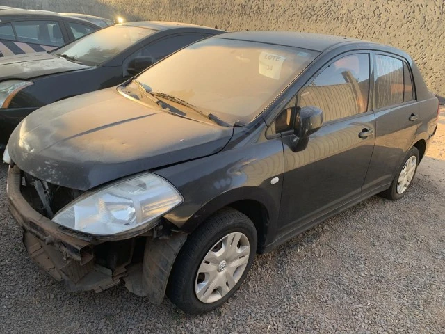 Nissan Tiida Sedan 2010 1.8? em null