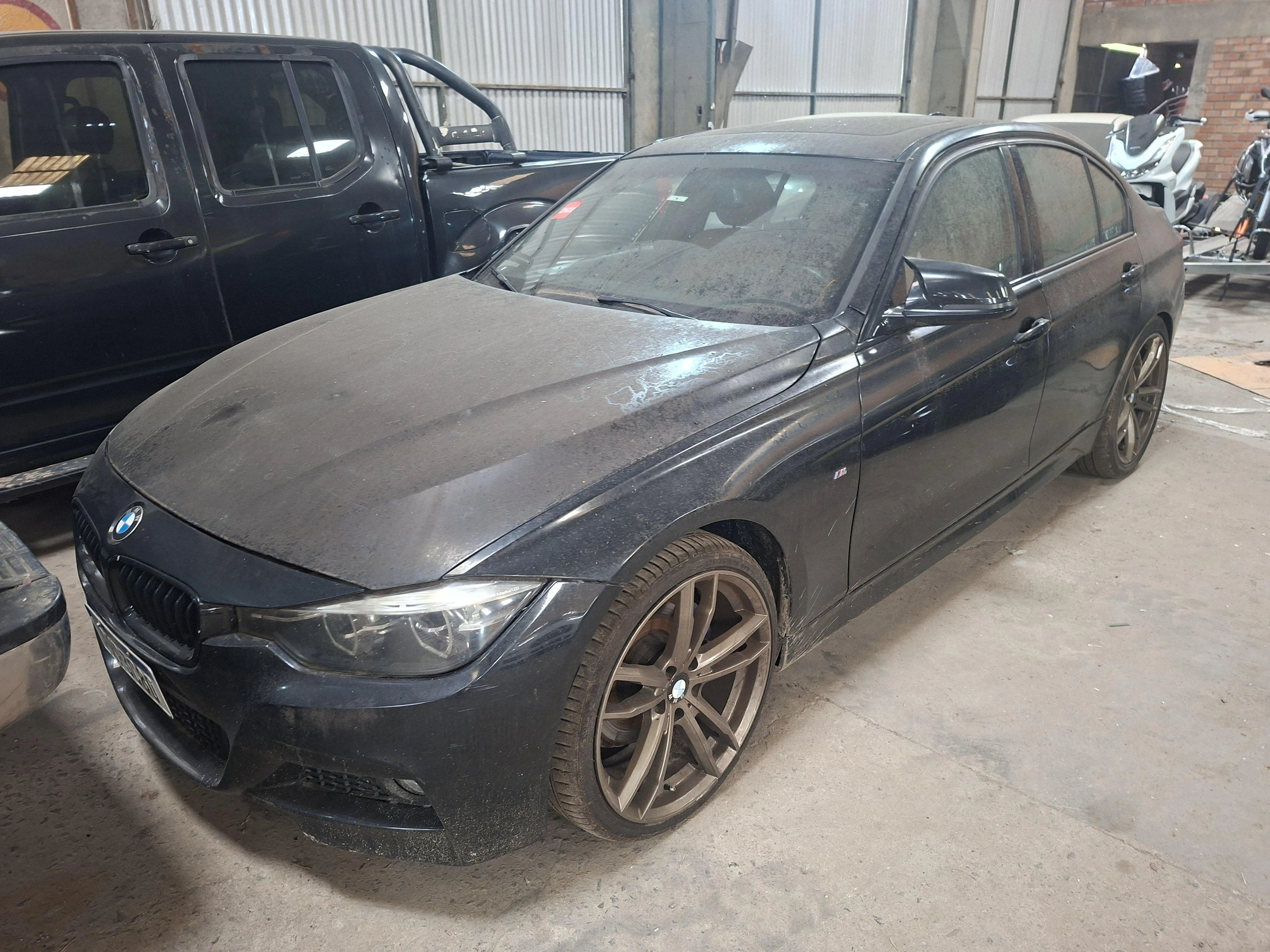 BMW 328i Active 2018 em São José Dos Pinhais - Paraná