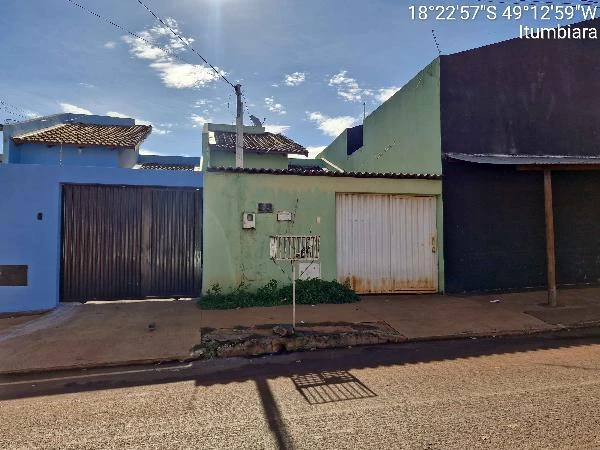 Casa com 2 Quartos em Itumbiara/GO em Itumbiara - Goiás